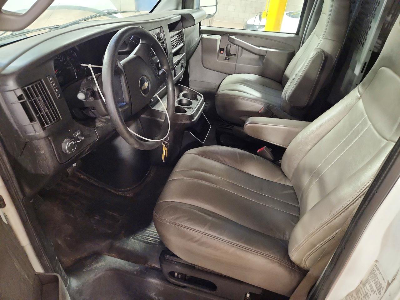 2020 CHEV Express VIN 1GCWGAFP9L1179699 photo 7