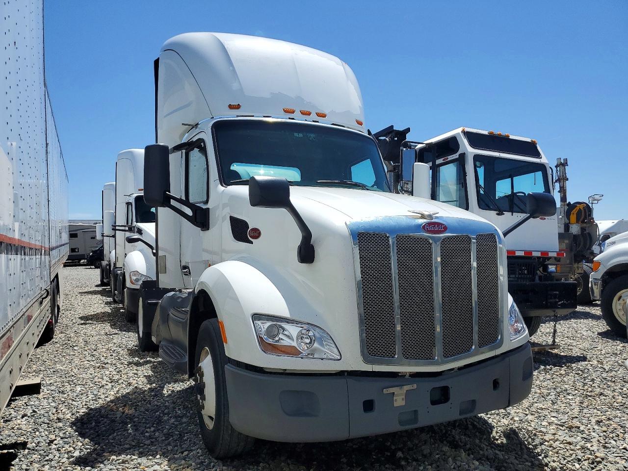 2018 PETERBILT All other VIN 1XPBA48X3JD477853 photo 1