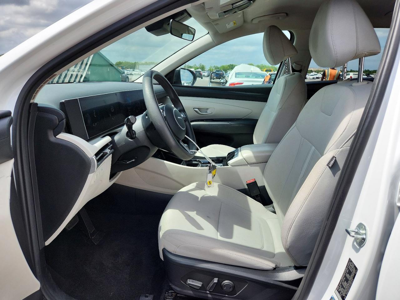 2025 Hyundai Tucson VIN 5NMJB3DE1SH462575 photo 7
