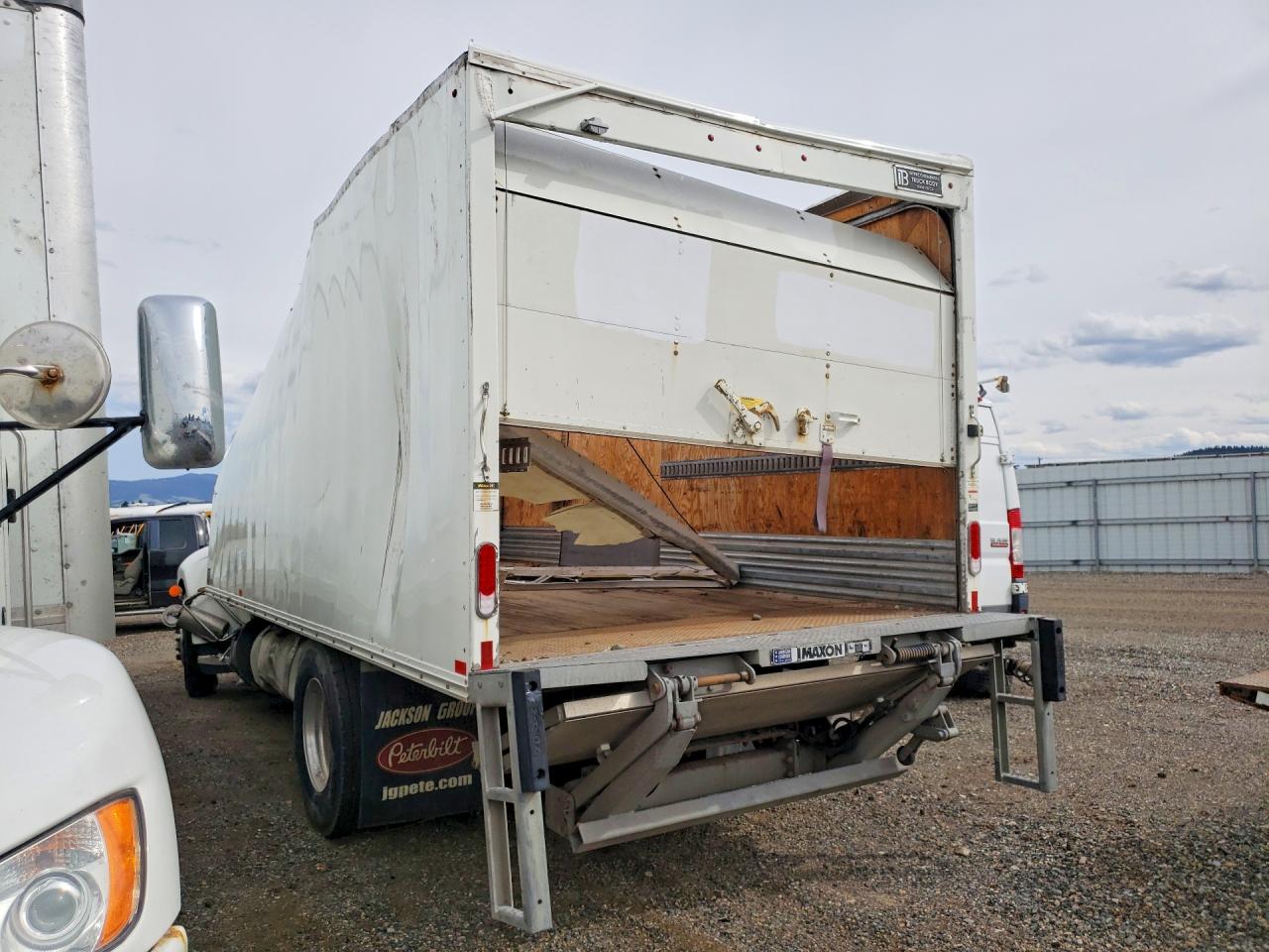 2022 PETERBILT All models VIN 2NP2HM6X4NM767642 photo 2