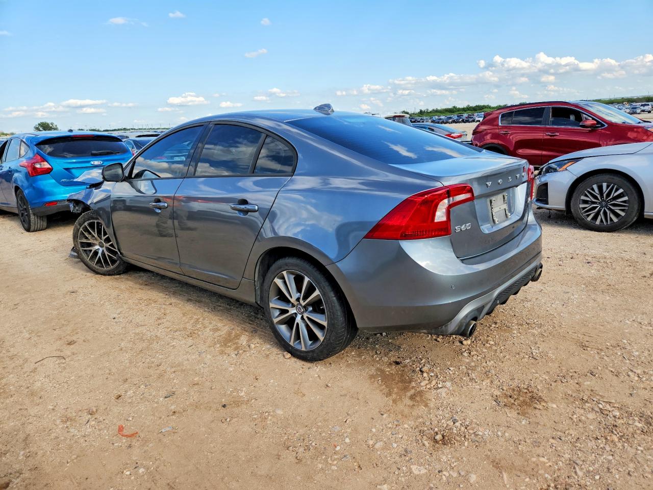 2017 Volv S60 VIN YV126MFL3H2426159 photo 2