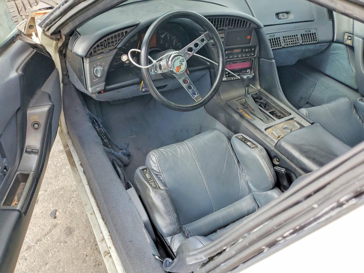 1990 CHEV Corvette VIN 1G1YY2380L5119675 photo 8