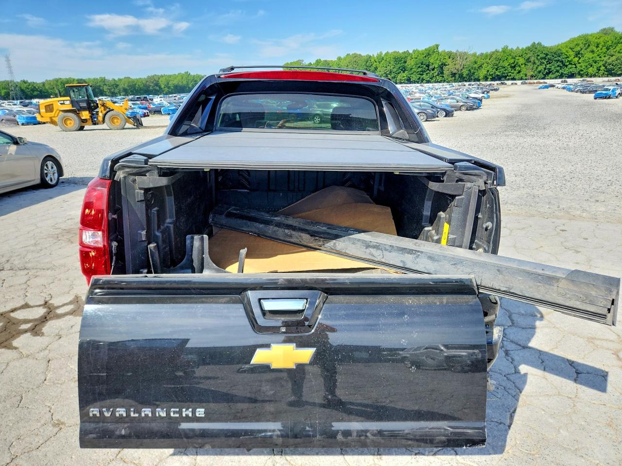 2013 Chevrolet Avalanche VIN 3GNTKGE73DG338717 photo 6