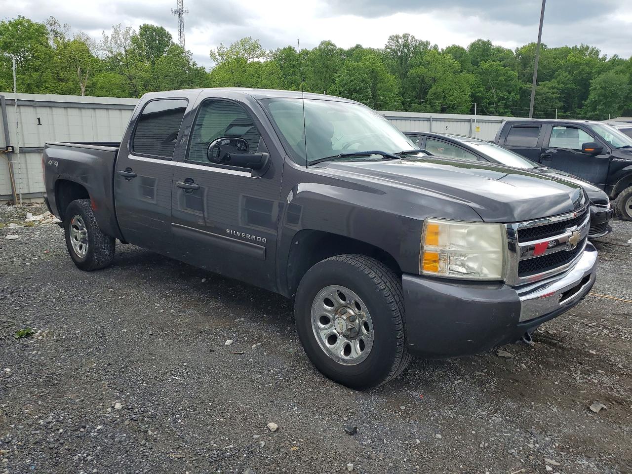 2011 Chevrolet Silverado VIN 3GCPKSEA1BG126338 photo 4