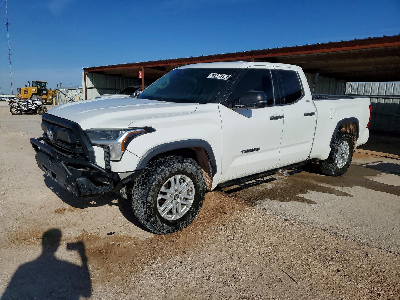 2022 Toyota Tundra VIN 5TFLA5DA1NX049393 photo 1