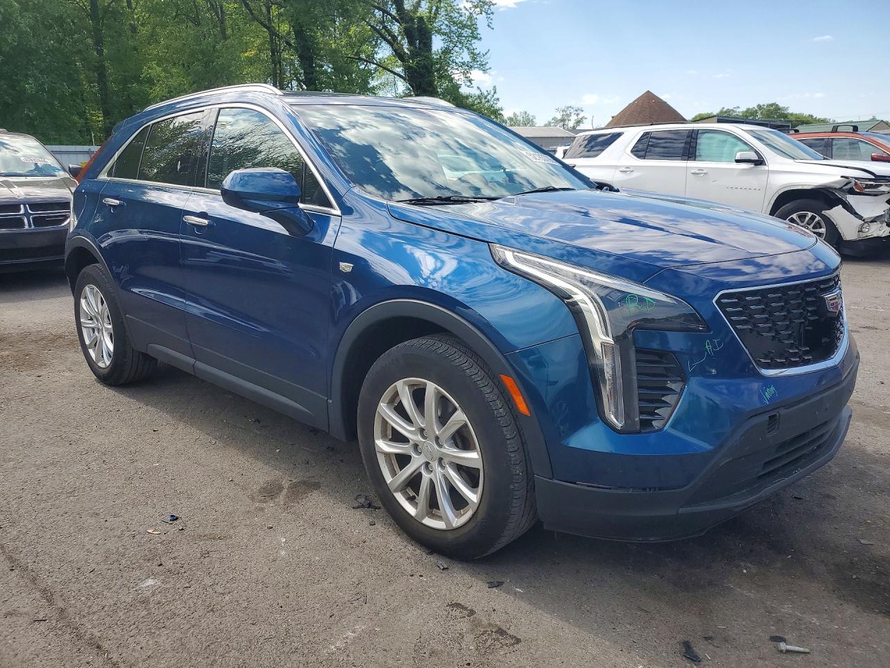 2019 Cadillac Xt4 VIN 1GYAZAR46KF118053 photo 4