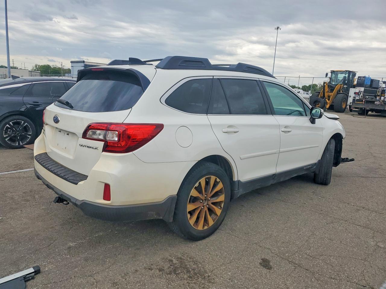 2016 SUBARU Outback VIN 4S4BSBNC7G3230558 photo 3