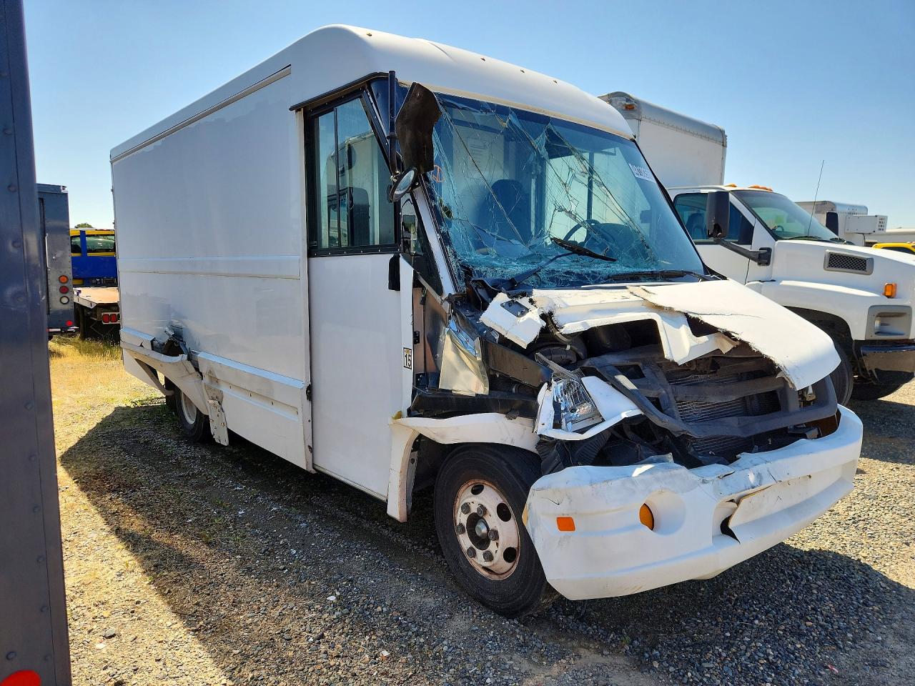 2018 Isuzu All models VIN JALB4T178J7W00153 photo 4