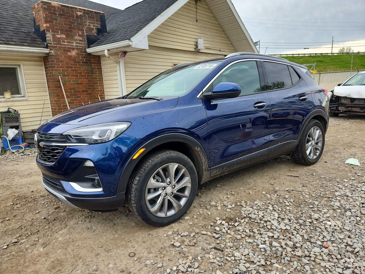 2023 Buick Encore VIN KL4MMGSL4PB127977 photo 1