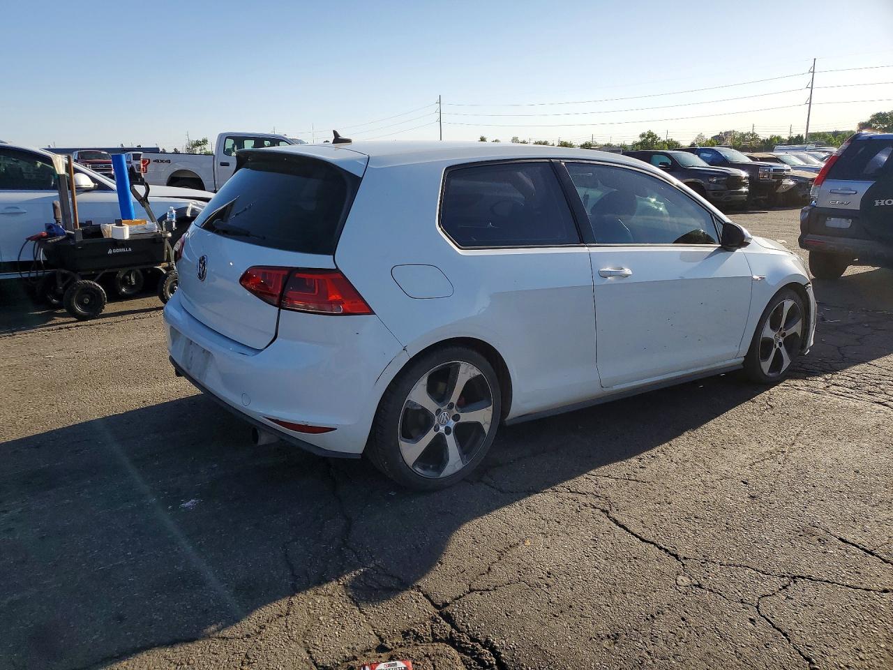 2016 Volkswagen Gti VIN 3VWTT7AU0GM002978 photo 3