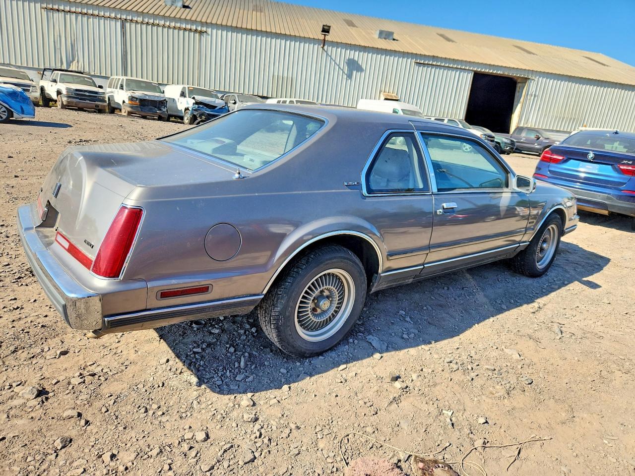 1989 LINCOLN Mark serie VIN 1LNBM93E0KY624101 photo 3