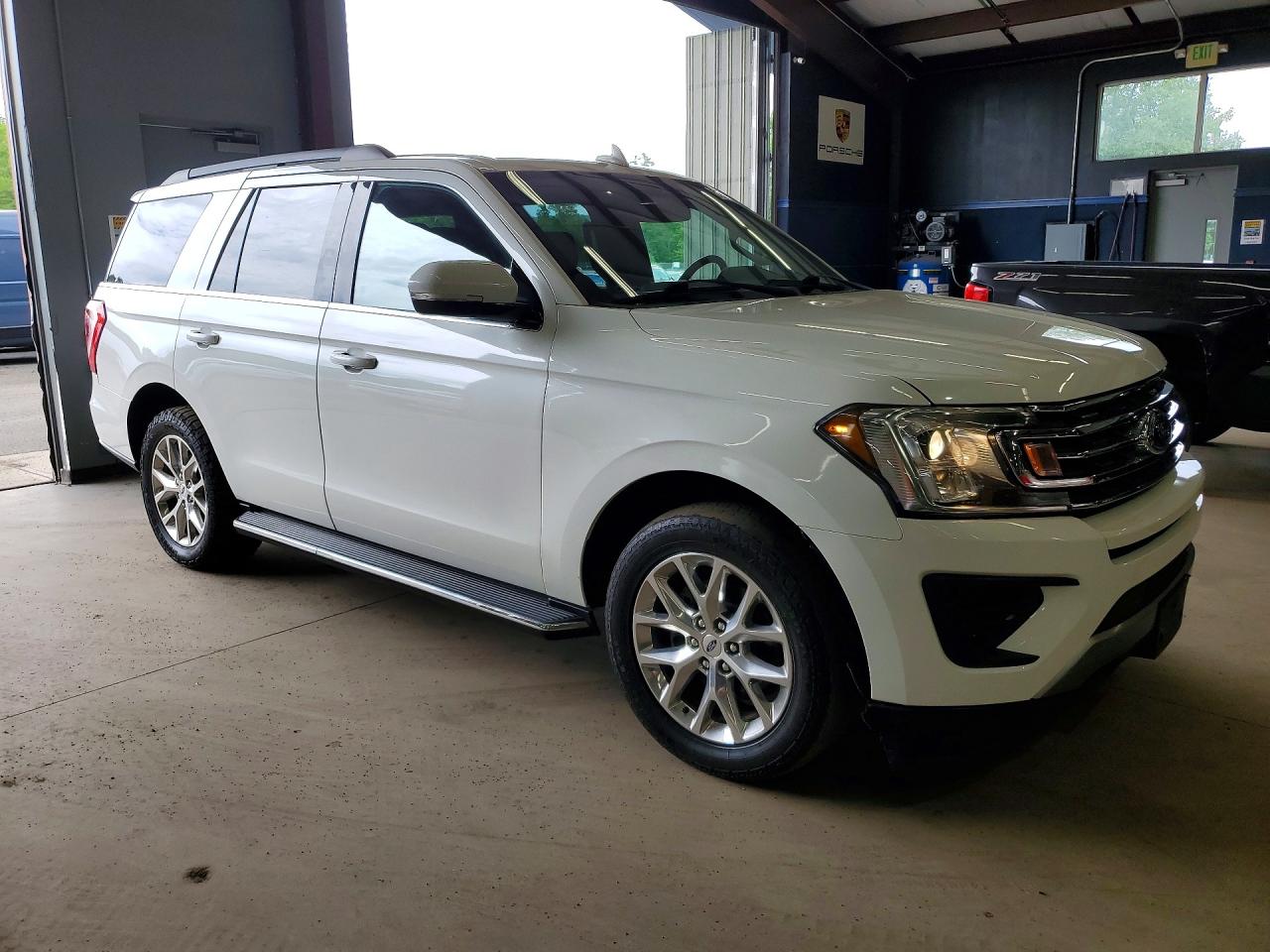 2021 Ford Expedition VIN 1FMJU1JT0MEA10409 photo 4