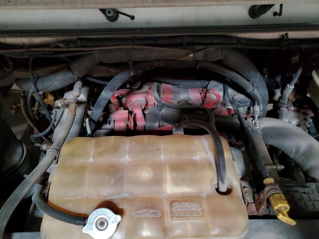 2018 FREIGHTLINER All other VIN 4UZAAPFD8JCJZ6690 photo 12