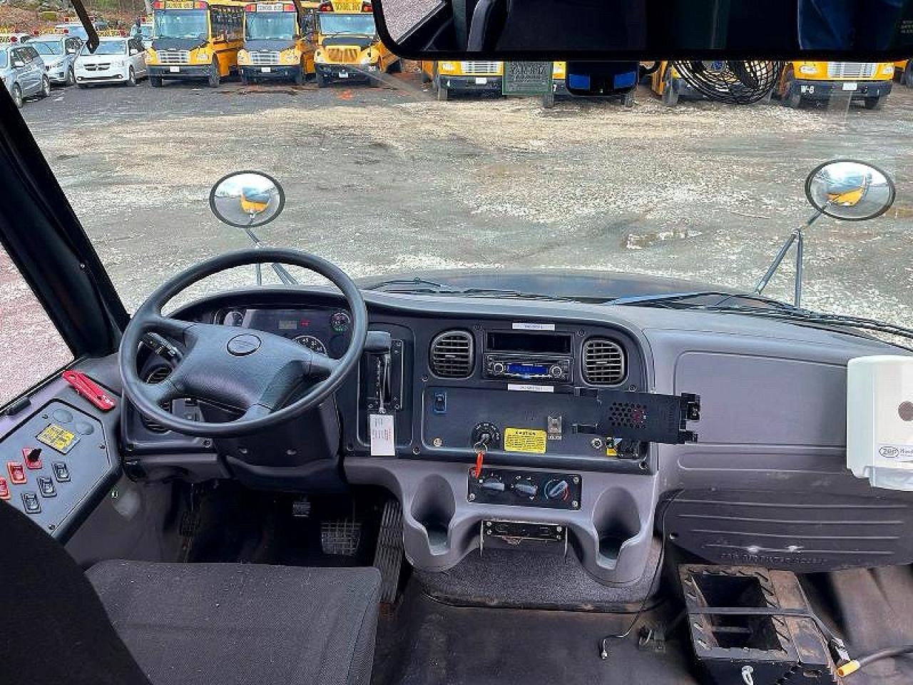 2015 FREIGHTLINER All other VIN 4UZABRDU5FCGJ8503 photo 9