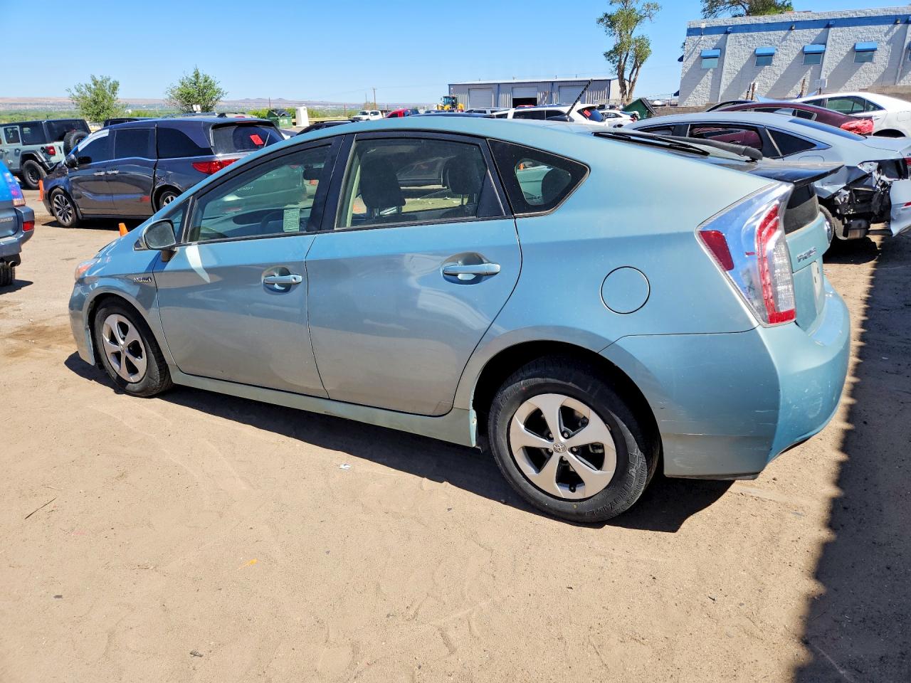 2015 Toyota Prius VIN JTDKN3DU7F1887656 photo 2
