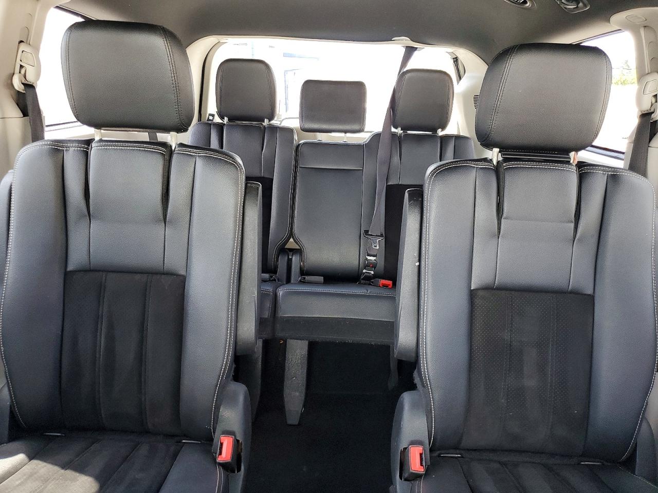 2017 Dodge Caravan VIN 2C4RDGCG9HR673724 photo 10
