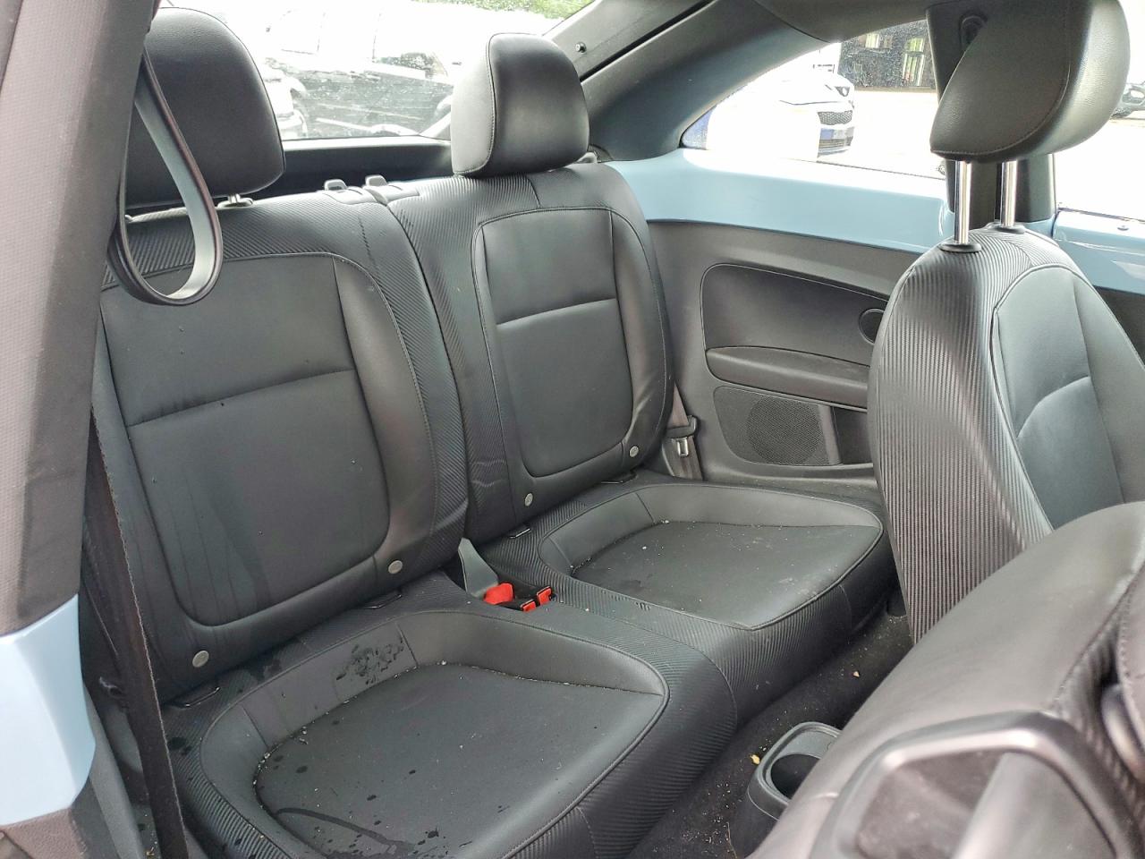 2013 Volkswagen Beetle VIN 3VWJP7AT7DM611080 photo 10
