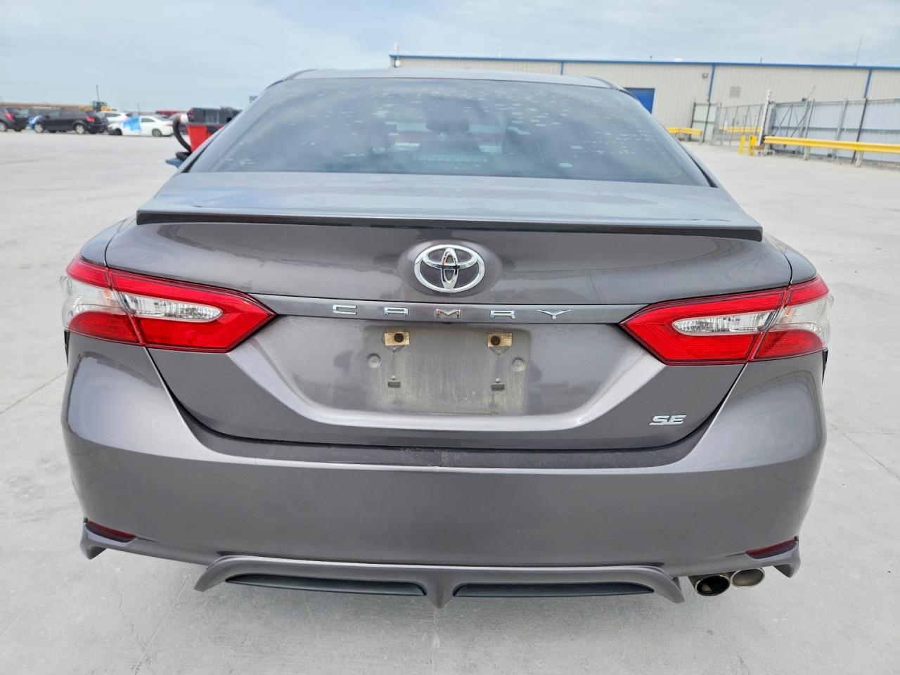 2018 Toyota Camry VIN 4T1B11HK7JU582511 photo 6