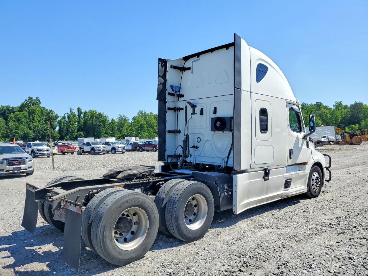2023 FREIGHTLINER All other VIN 3AKJHHDR6PSUH3214 photo 4
