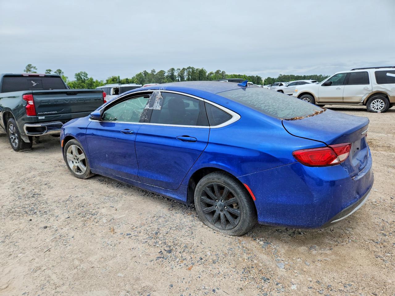 2016 Chrysler 200 VIN 1C3CCCAB5GN107598 photo 2