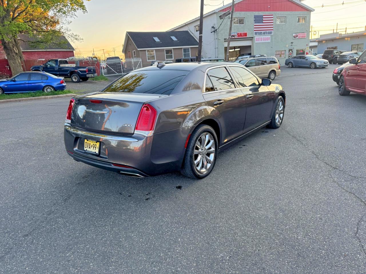 2016 Chrysler 300 VIN 2C3CCARG5GH224787 photo 4