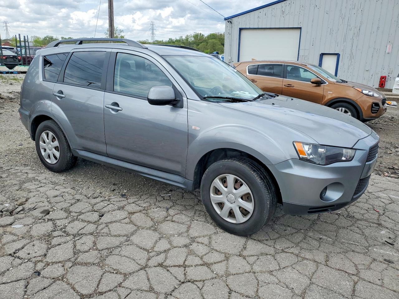 2013 Mitsubishi Outlander VIN JA4AS2AW8DU004576 photo 4