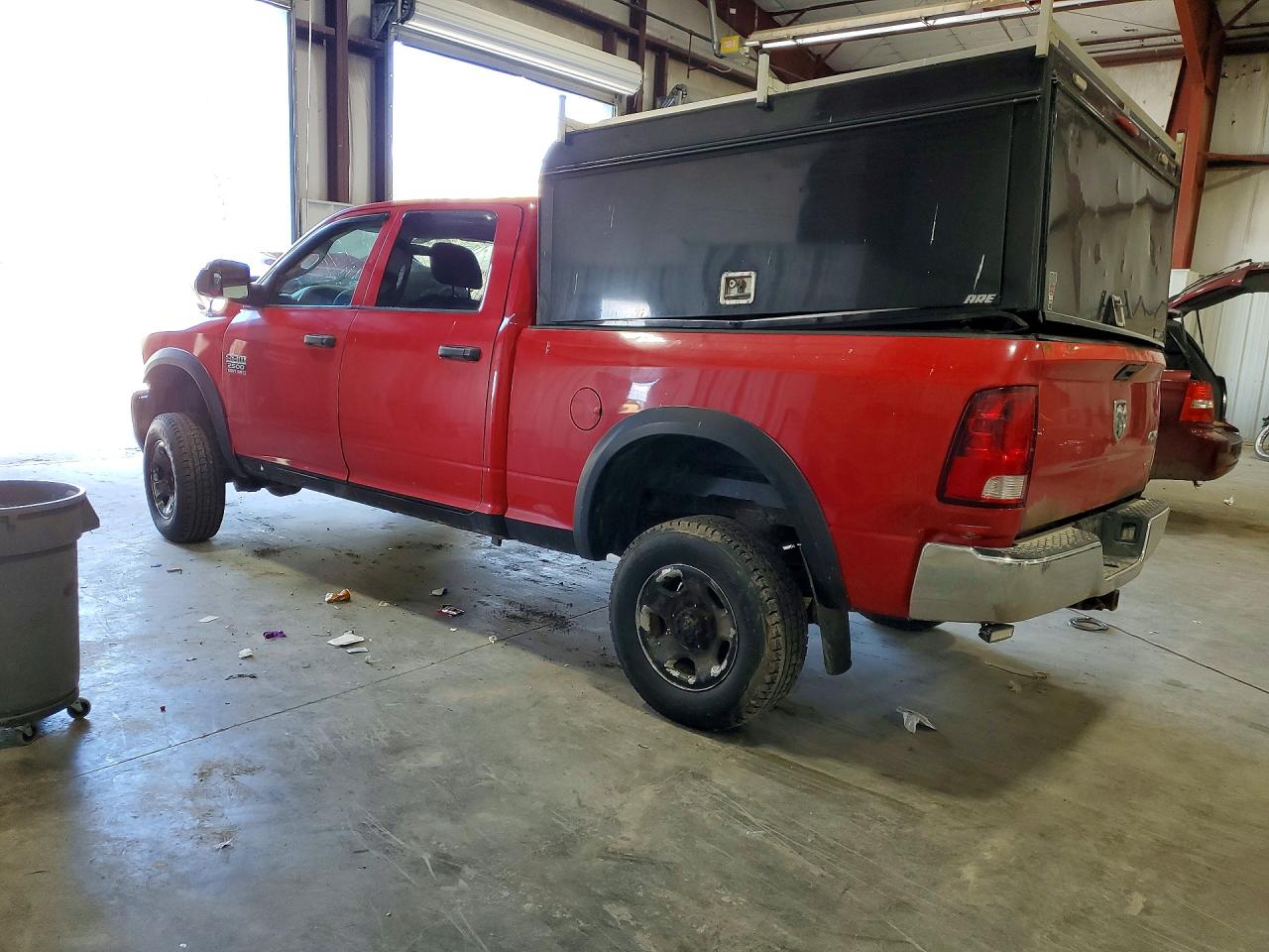 2012 Dodge Ram 2500 VIN 3C6UD5CLXCG335041 photo 2