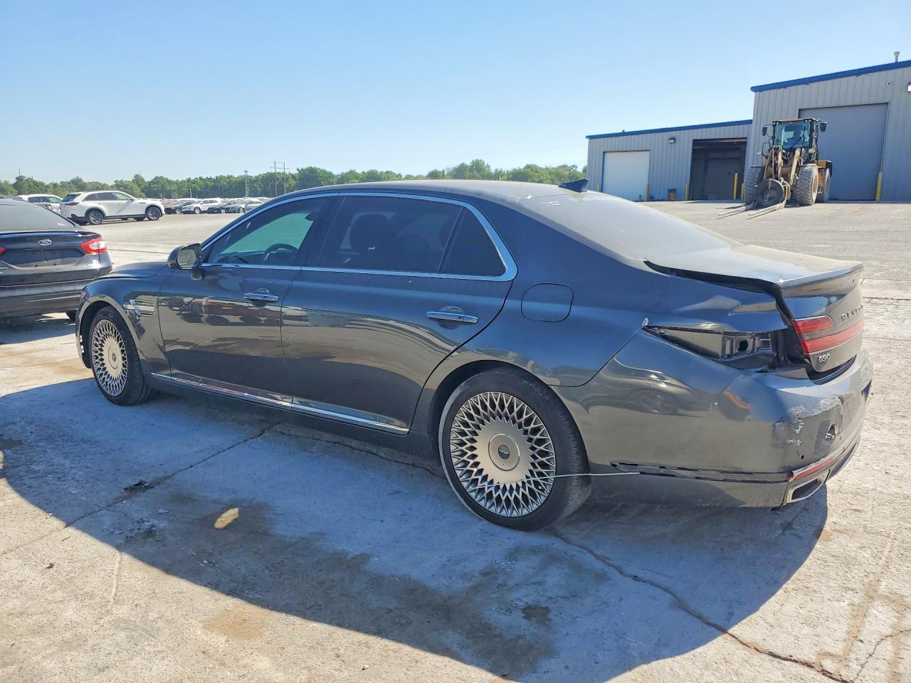 2020 GENESIS G90 VIN KMTF34PA2LU076454 photo 2