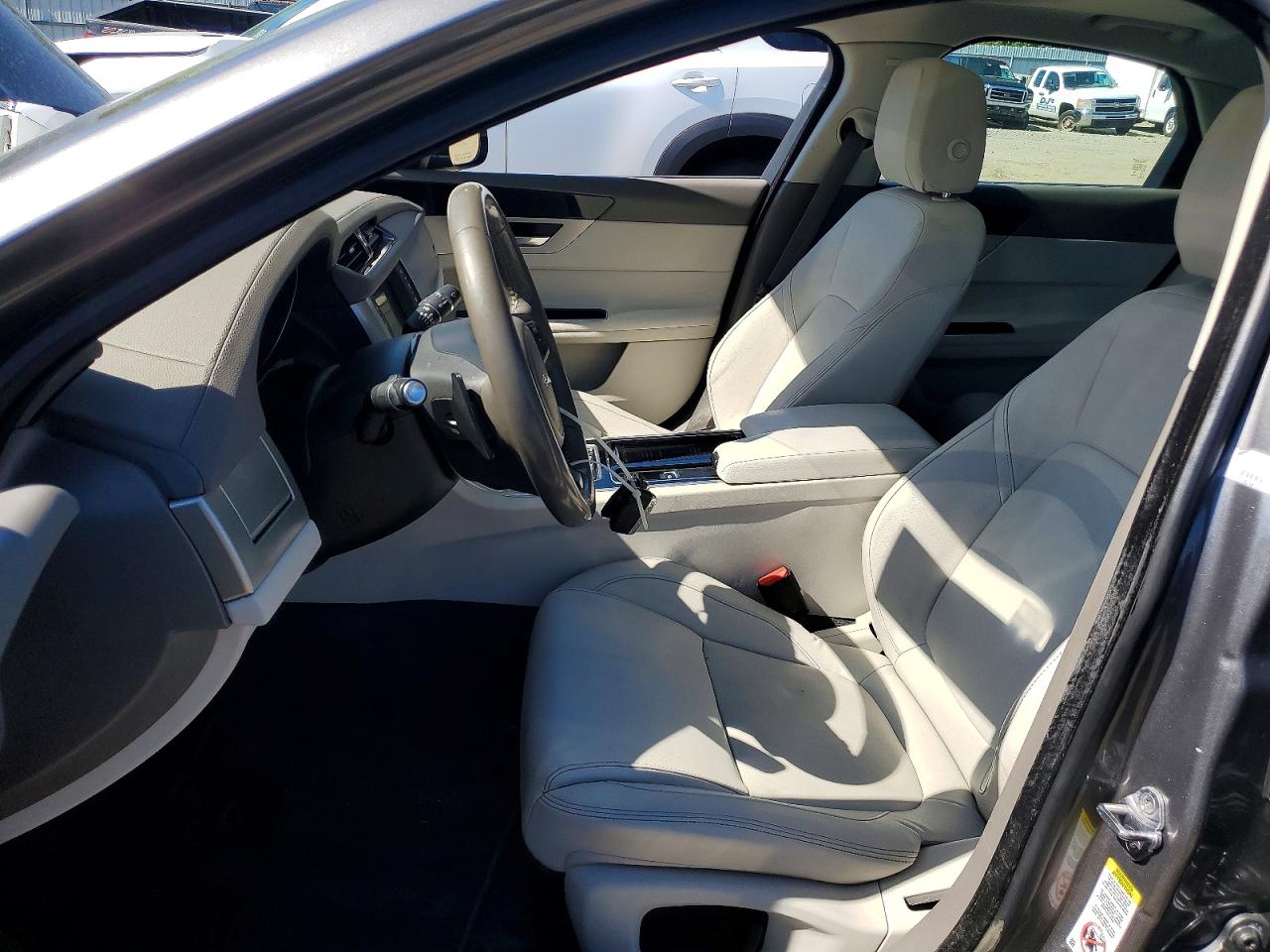 2017 Jaguar Xf VIN SAJBD4BV3HCY29881 photo 7