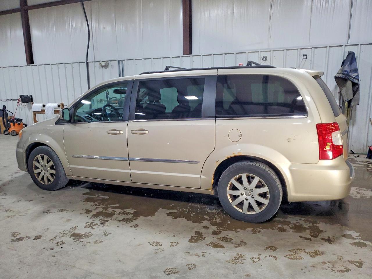 2013 Chrysler Minivan VIN 2C4RC1BG5DR541264 photo 2