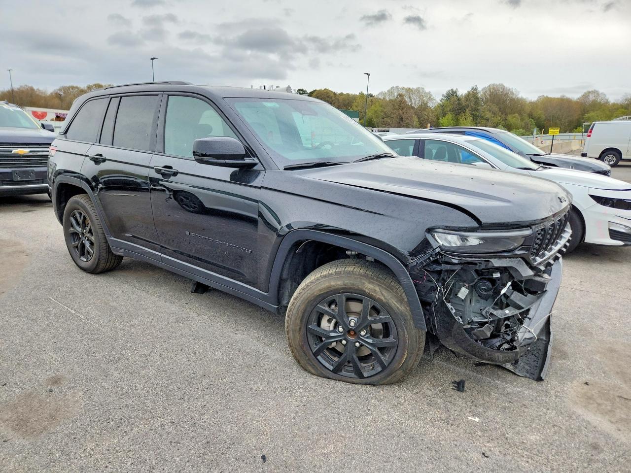 2025 Jeep Grand cher VIN 1C4RJHAG9S8656863 photo 4