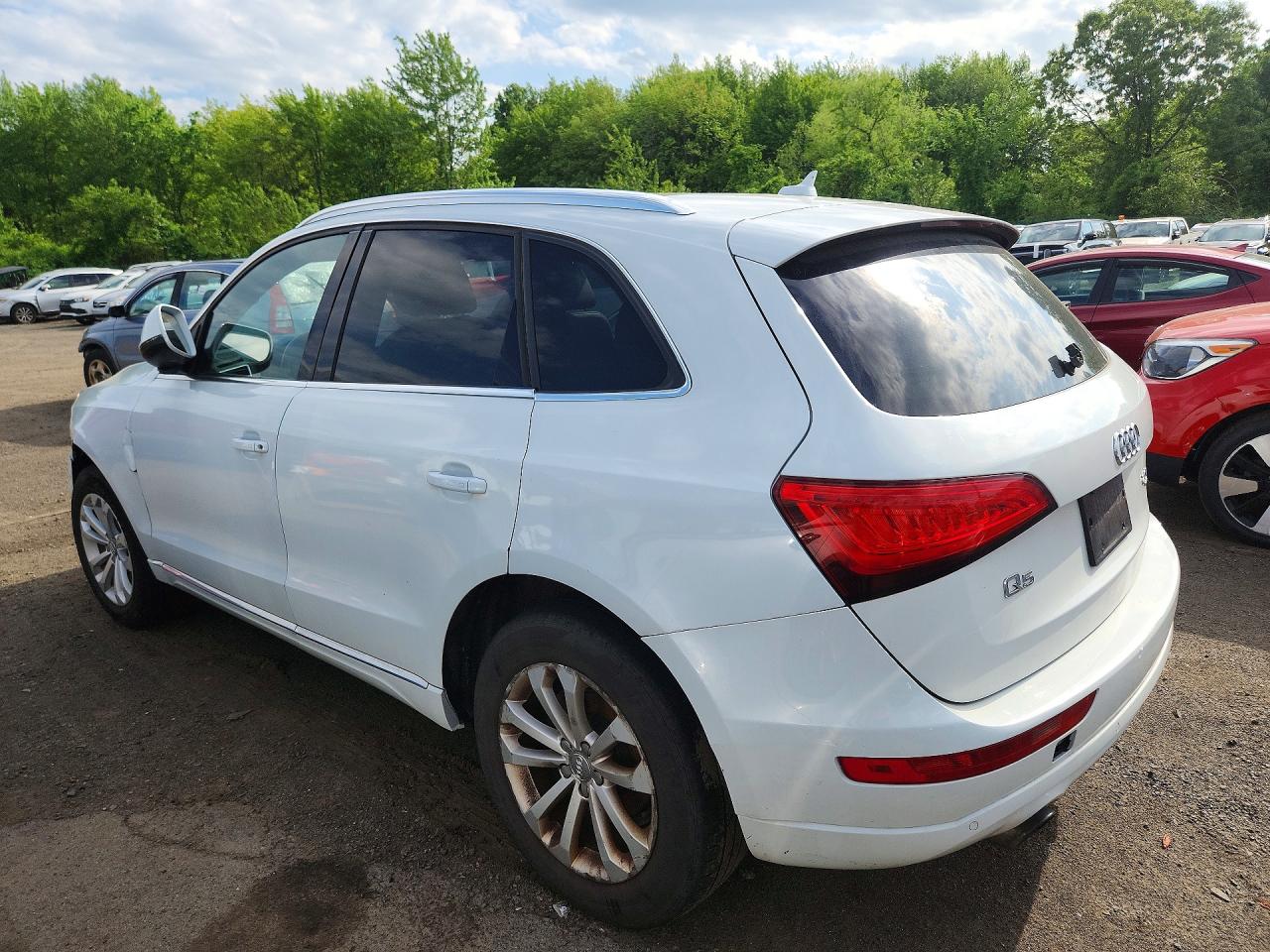 2014 Audi Q5 VIN WA1LFAFP4EA004487 photo 2
