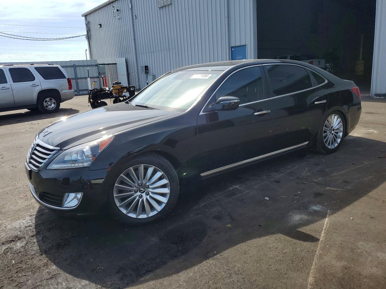 2015 Hyundai Equus VIN KMHGH4JH3FU098862 photo 1