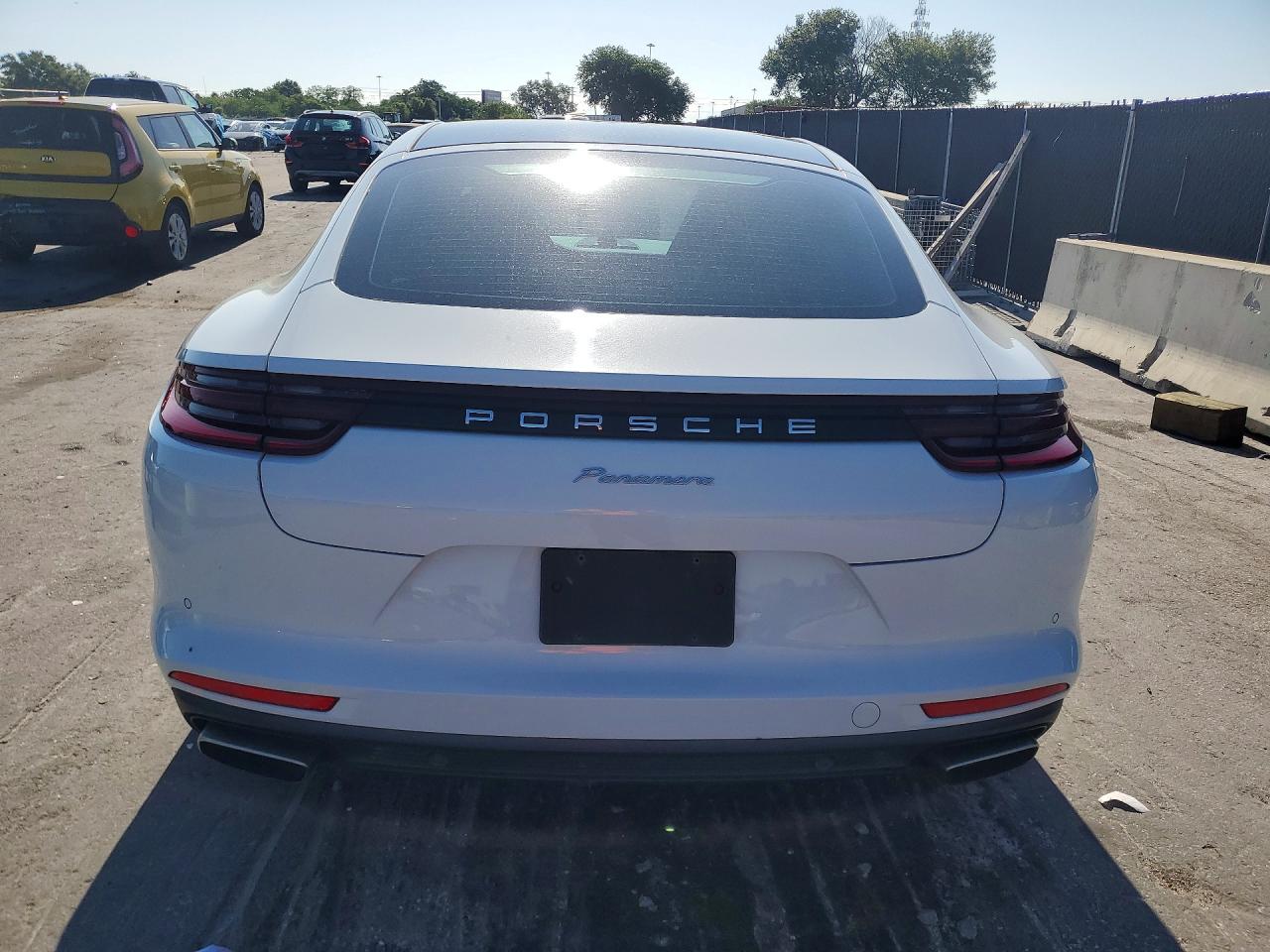 2017 Porsche Panamera VIN WP0AA2A73HL101603 photo 6