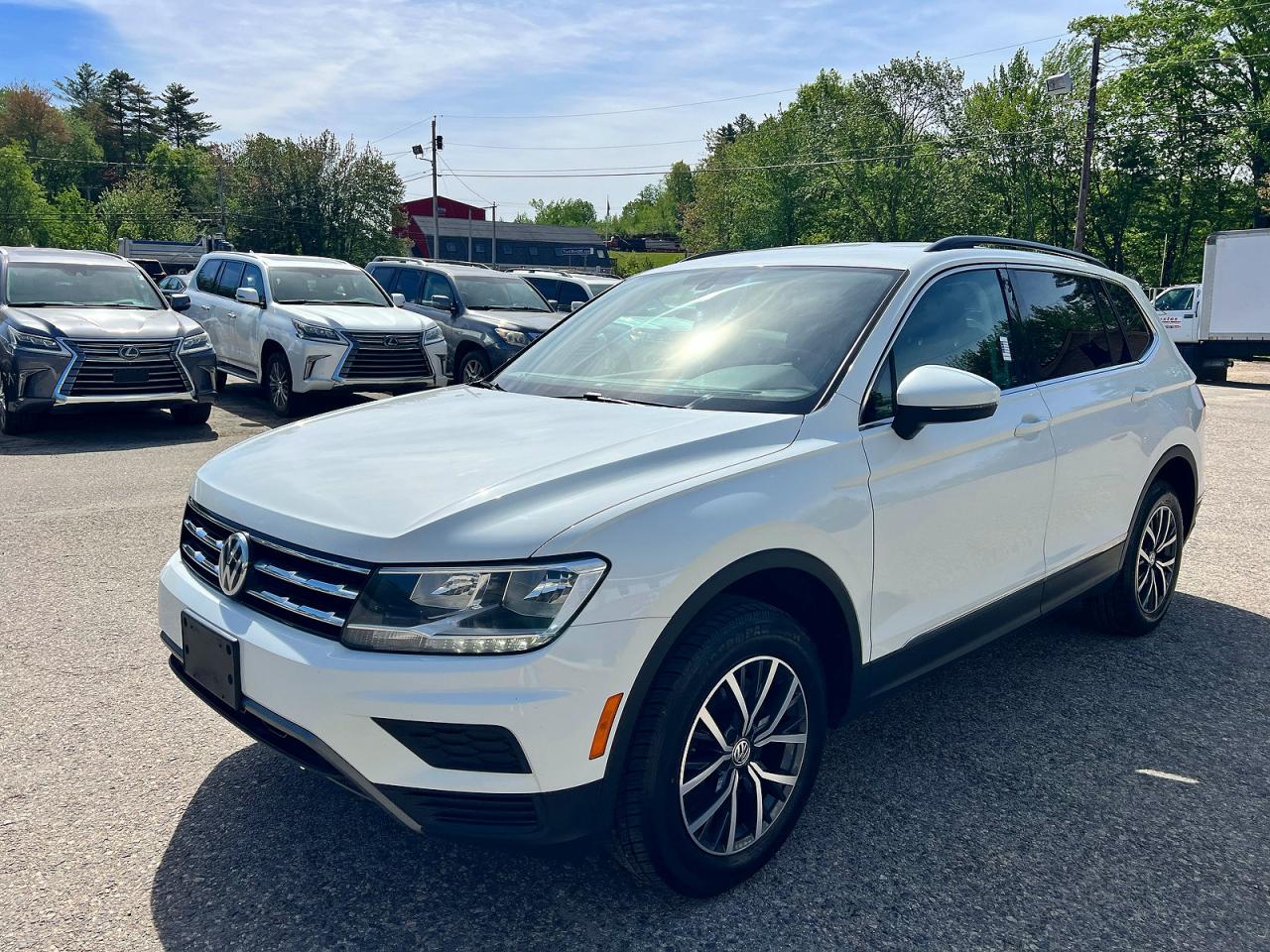 2020 VOLKSWAGEN Tiguan VIN 3VV2B7AX5LM114005 photo 2