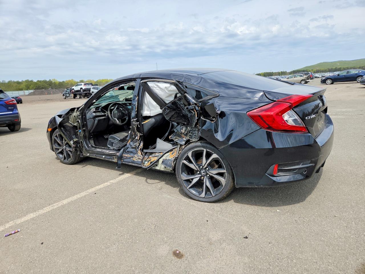 2019 HONDA Civic VIN 2HGFC2F8XKH539882 photo 2
