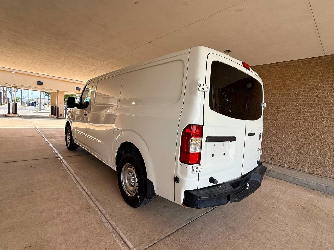 2018 Nissan Nv VIN 1N6BF0KMXJN800765 photo 3