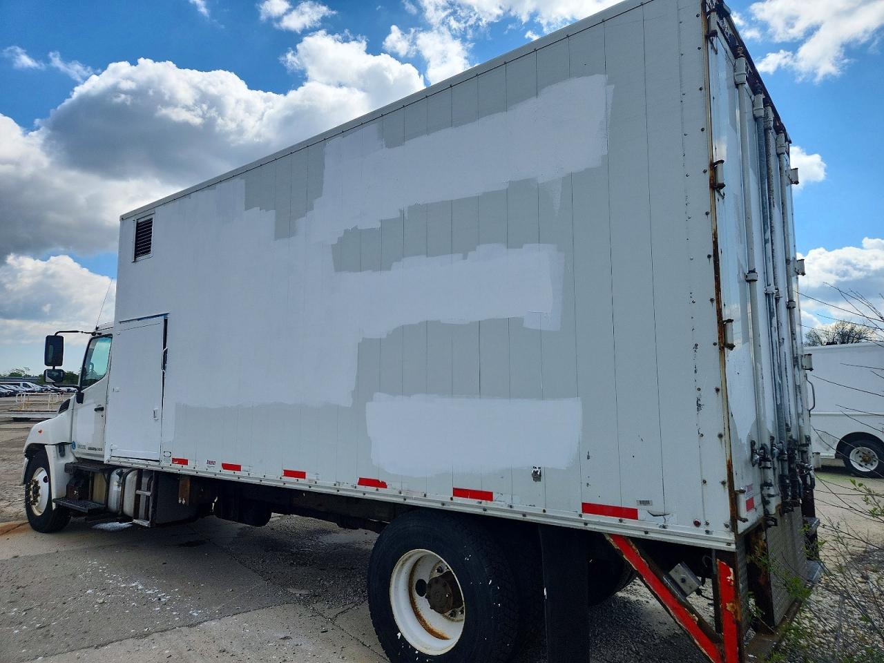 2012 HINO All other VIN 5PVNV8JT1C4S52318 photo 3