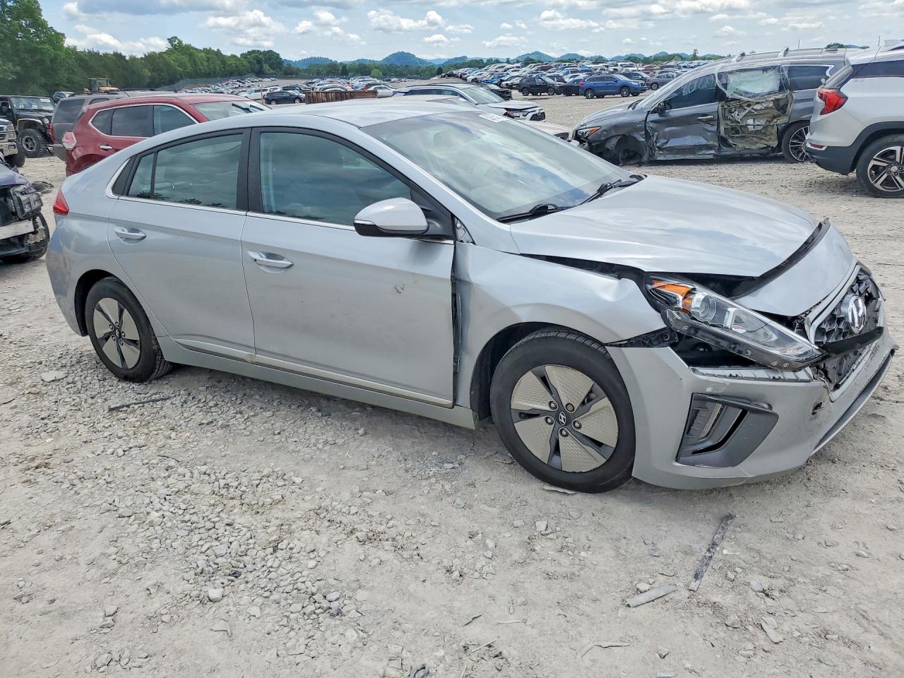 2022 Hyundai Ioniq VIN KMHC75LC8NU278927 photo 4