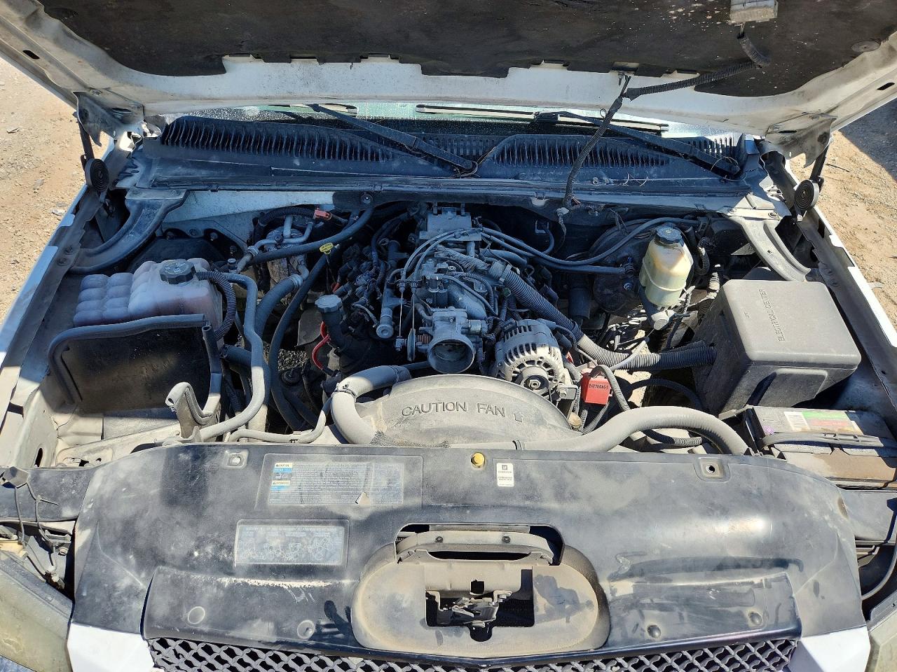 2002 Chevrolet Avalanche VIN 3GNEC13T22G104584 photo 12