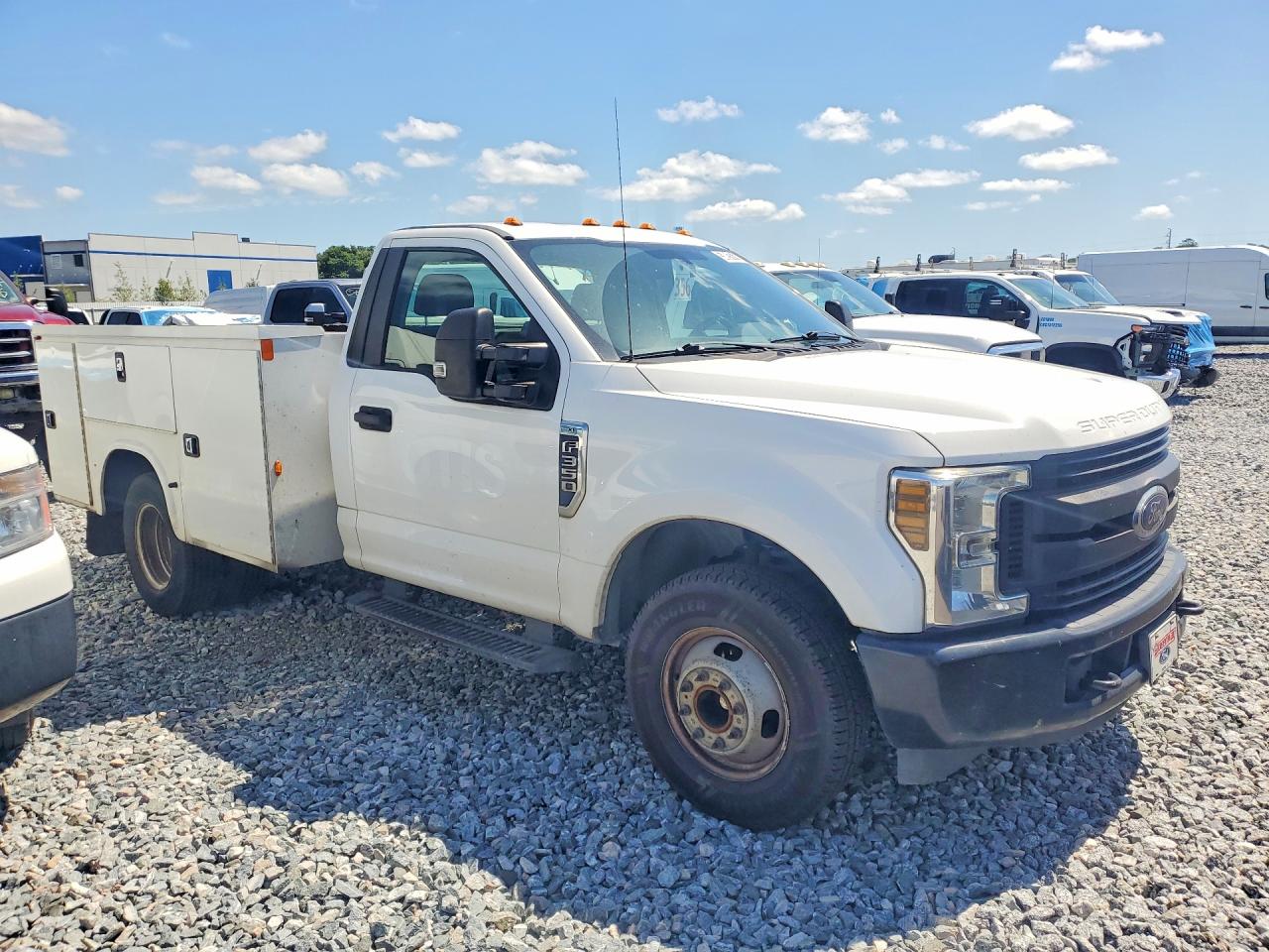 2019 Ford F350 VIN 1FDRF3G61KEG11366 photo 4