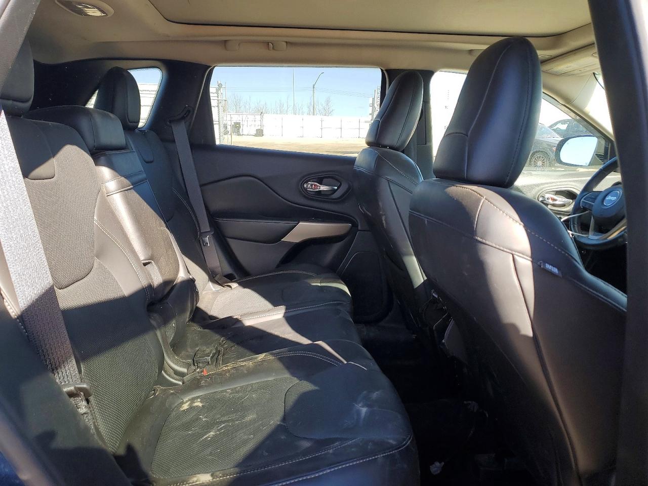 2018 Jeep Grand cher VIN 1C4PJMDX4JD536566 photo 11