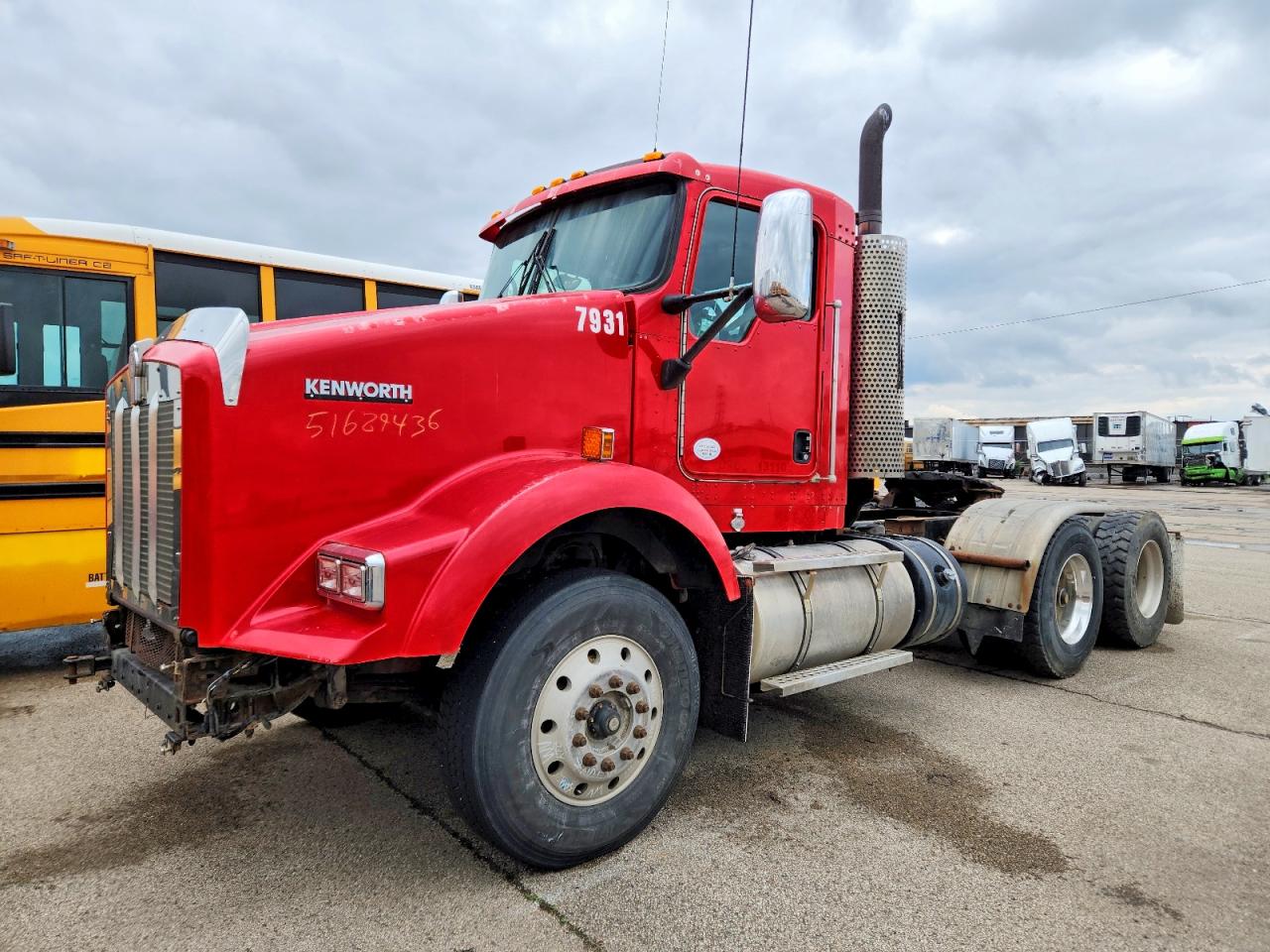 2012 KENWORTH All other VIN 1XKDD49X8CJ334180 photo 2