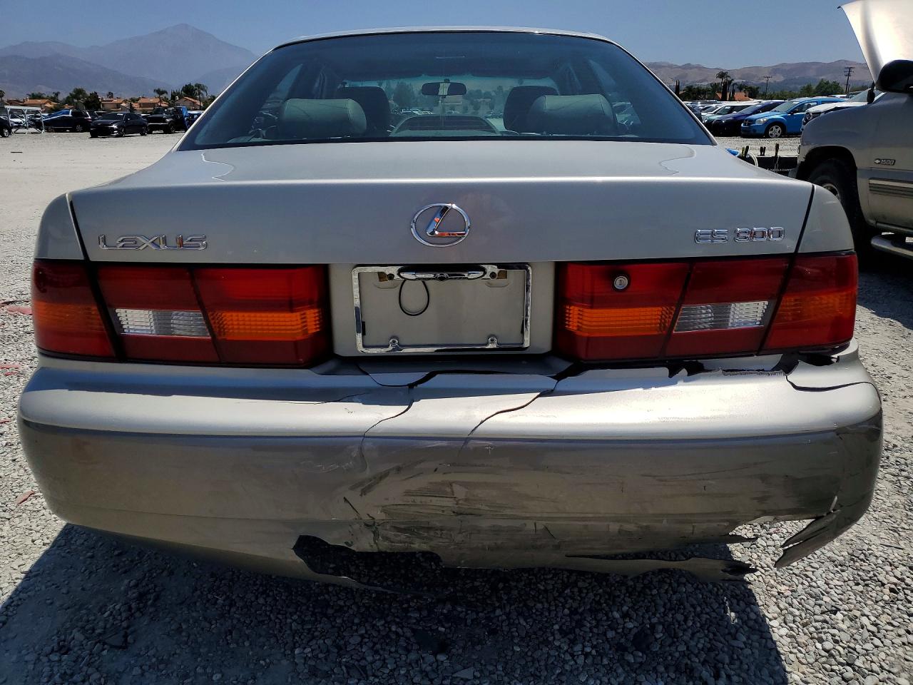 1998 Lexus Es300 VIN JT8BF28G0W5044059 photo 6