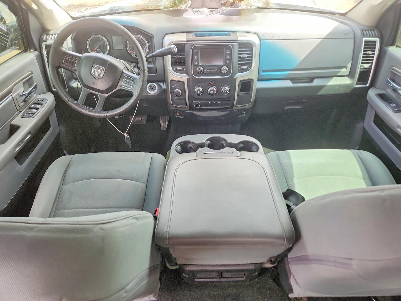 2016 Ram 3500 VIN 3C63R3DL0GG320876 photo 8