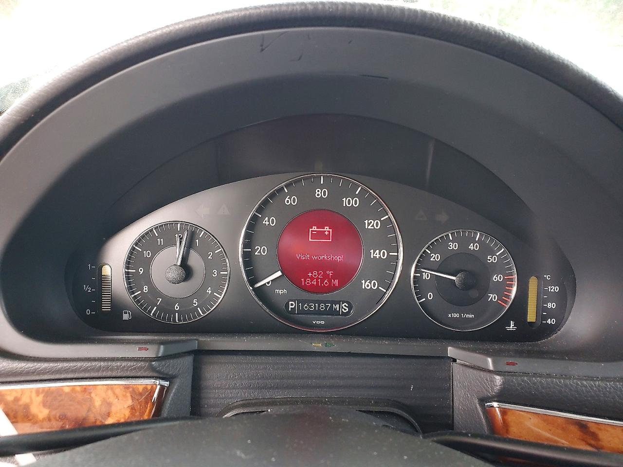 2004 Mercedes-Benz E-class VIN WDBUF70JX4A445717 photo 9