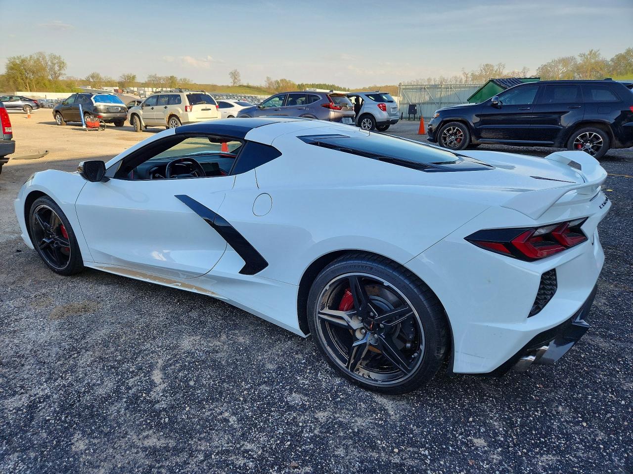 2024 Chevrolet Corvette VIN 1G1YB2D41R5115771 photo 2