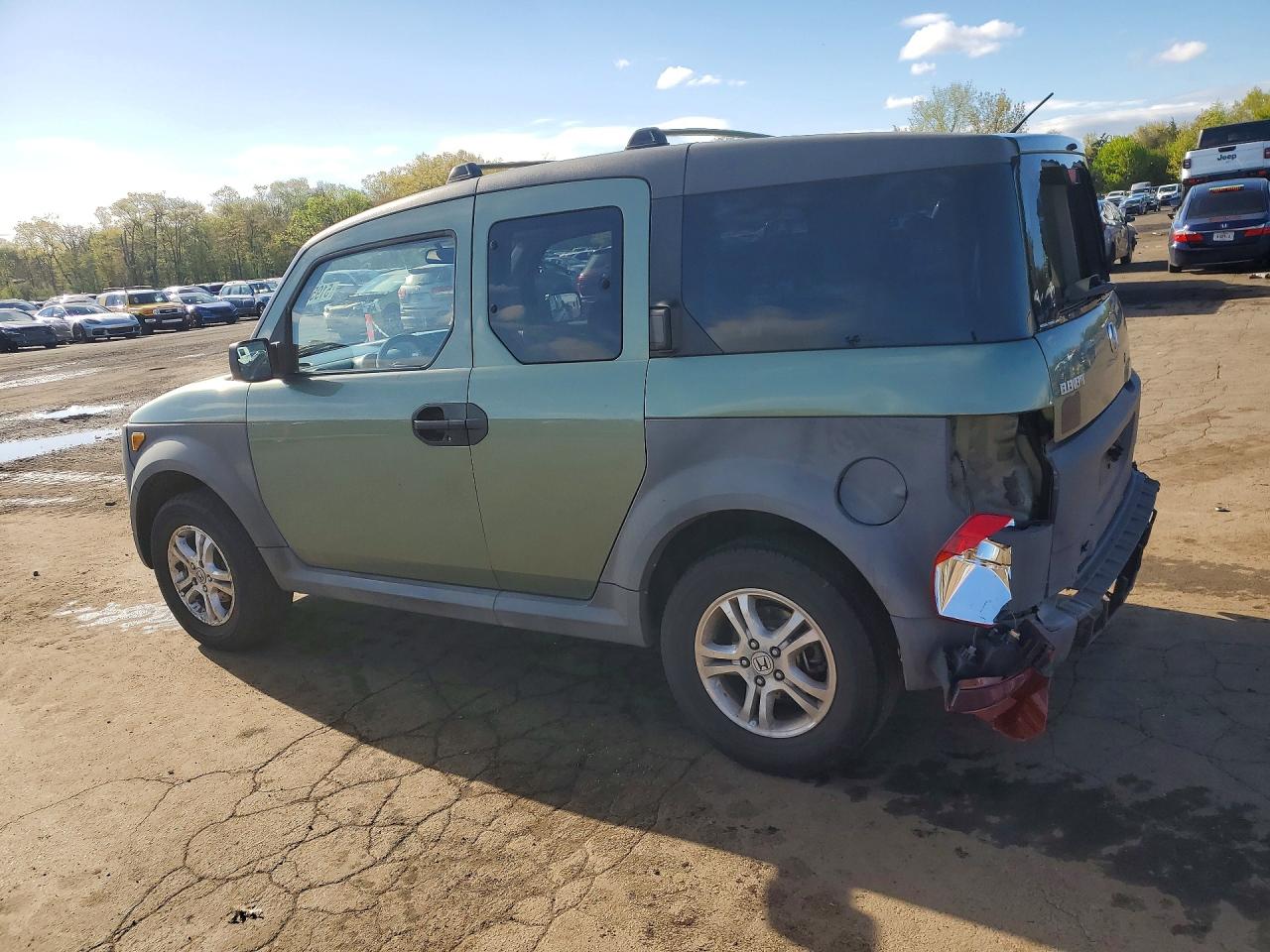 2005 Honda Element VIN 5J6YH28385L031373 photo 2