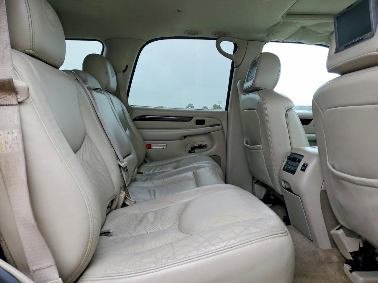2006 CADI Escalade VIN 1GYEK63N16R122200 photo 11