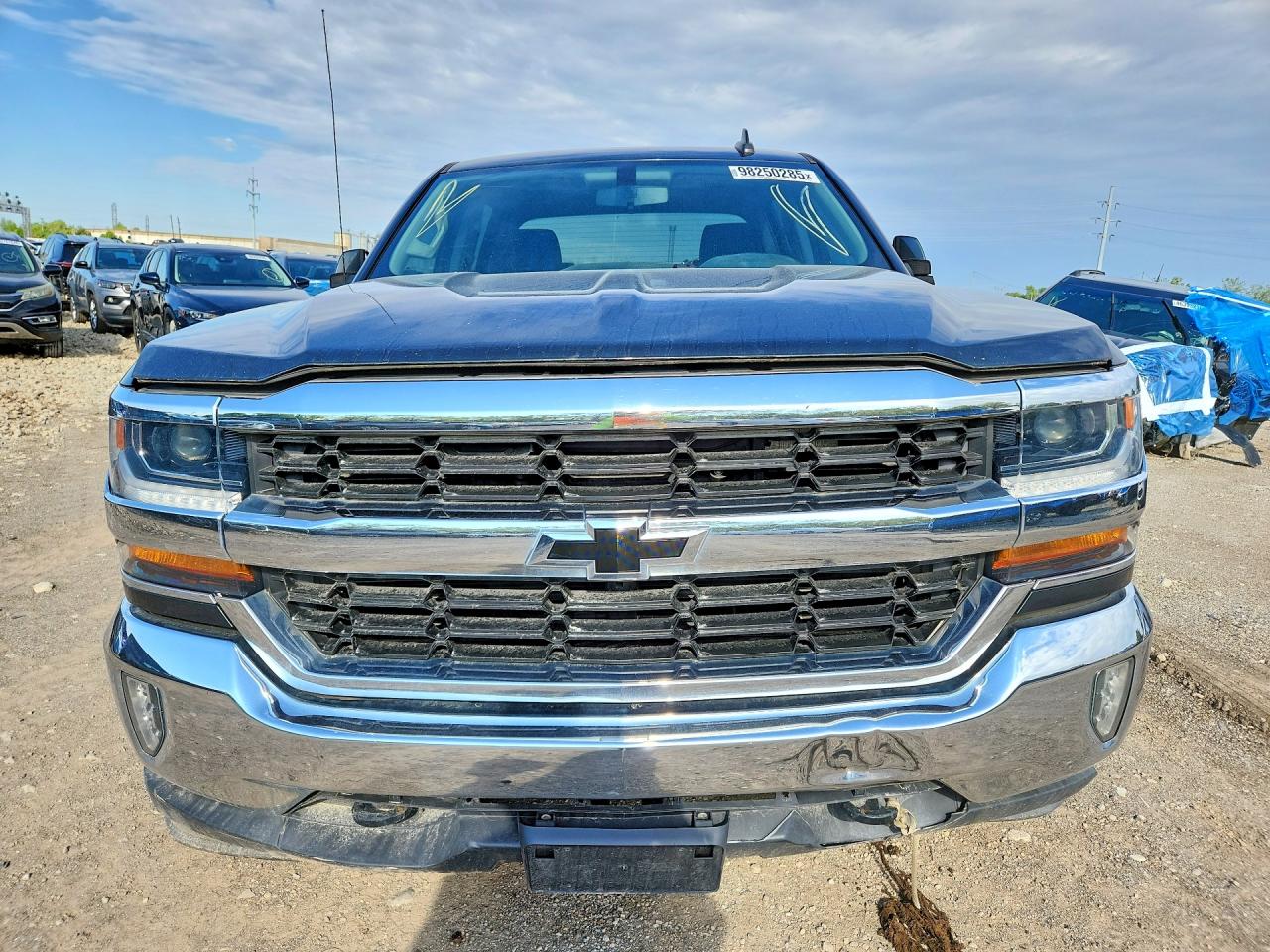 2018 Chevrolet All models VIN 3GCUKREC1JG491159 photo 5